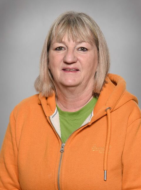 Mrs Rebecca Bell